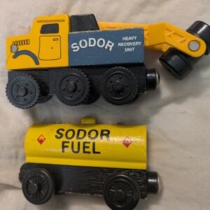 Thomas the Tank Engine Sodor Butch Tow Truck and Fuel Truck Train Cars
